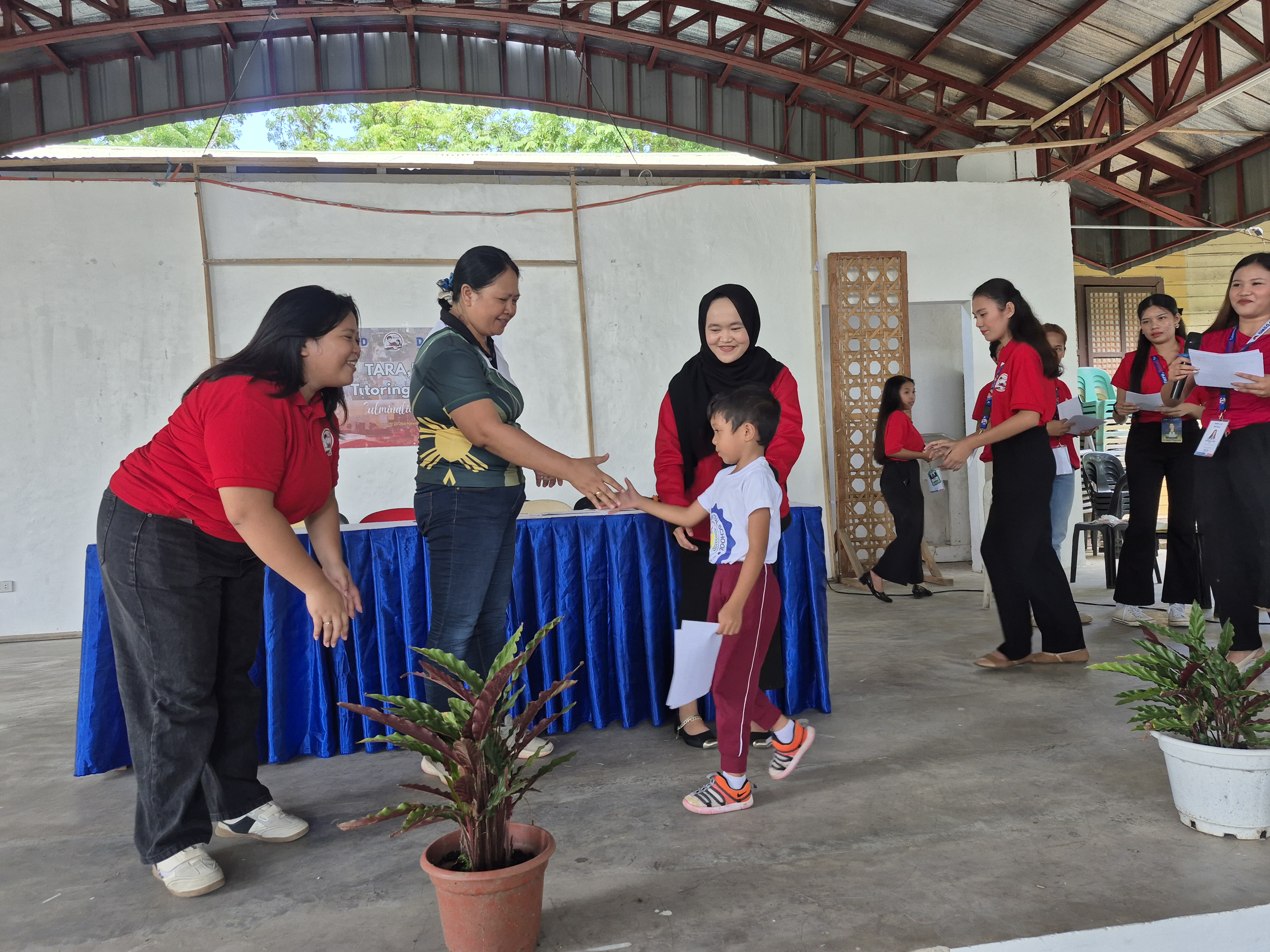 Pagtatapos ng 20-Araw na Sesyon ng Tara, Basa! Program sa Region X, Naghatid ng Bagong Panimula at Pag-asa sa mga Pamilya